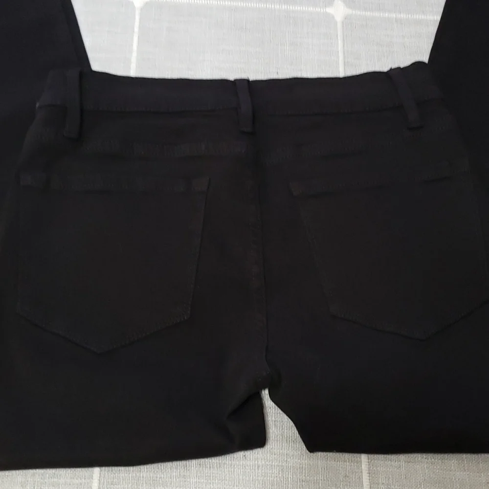 FRAME Le Skinny de Jeanne, Color Film Noir, Size 26